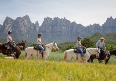 2 hrs Horseback Riding in Montserrat Mountain Natural Park